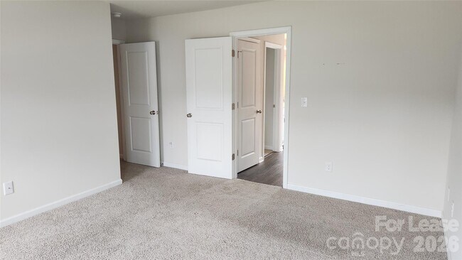 Building Photo - 14320 Moss Rd