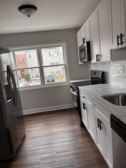 Building Photo - 1772 Judy Way