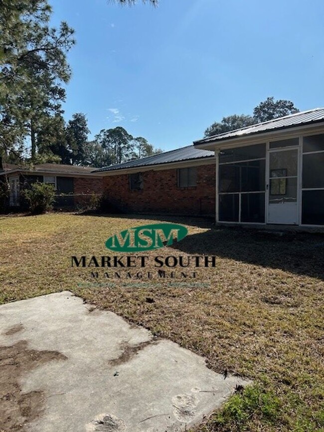 Building Photo - Single Family Home in East Savanah