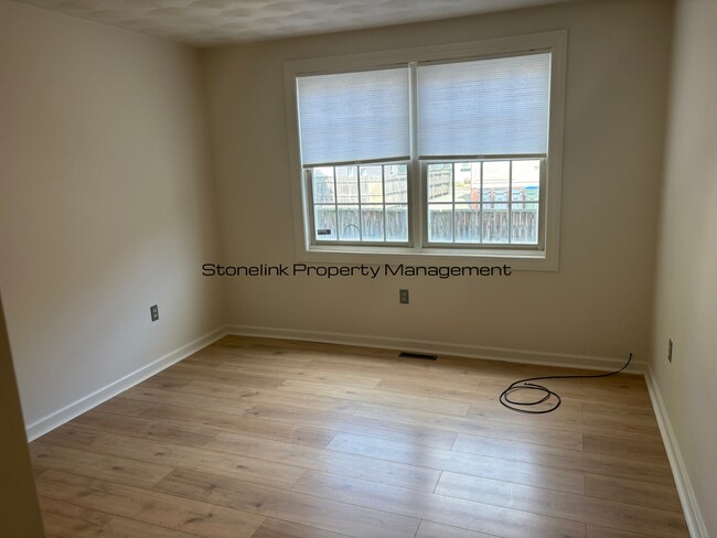Building Photo - 1427 Westminster St