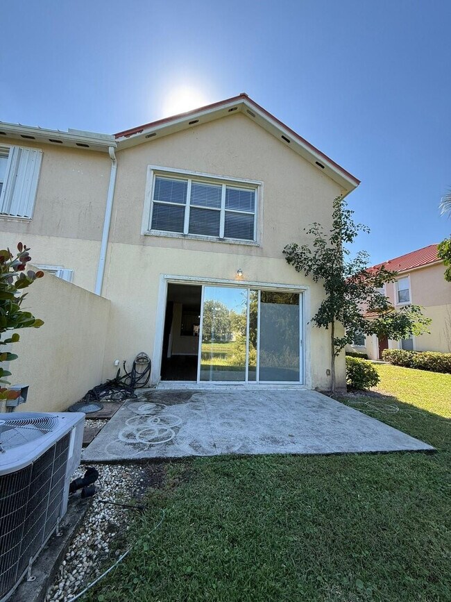 Building Photo - 1161 Pinewood Lake Ct