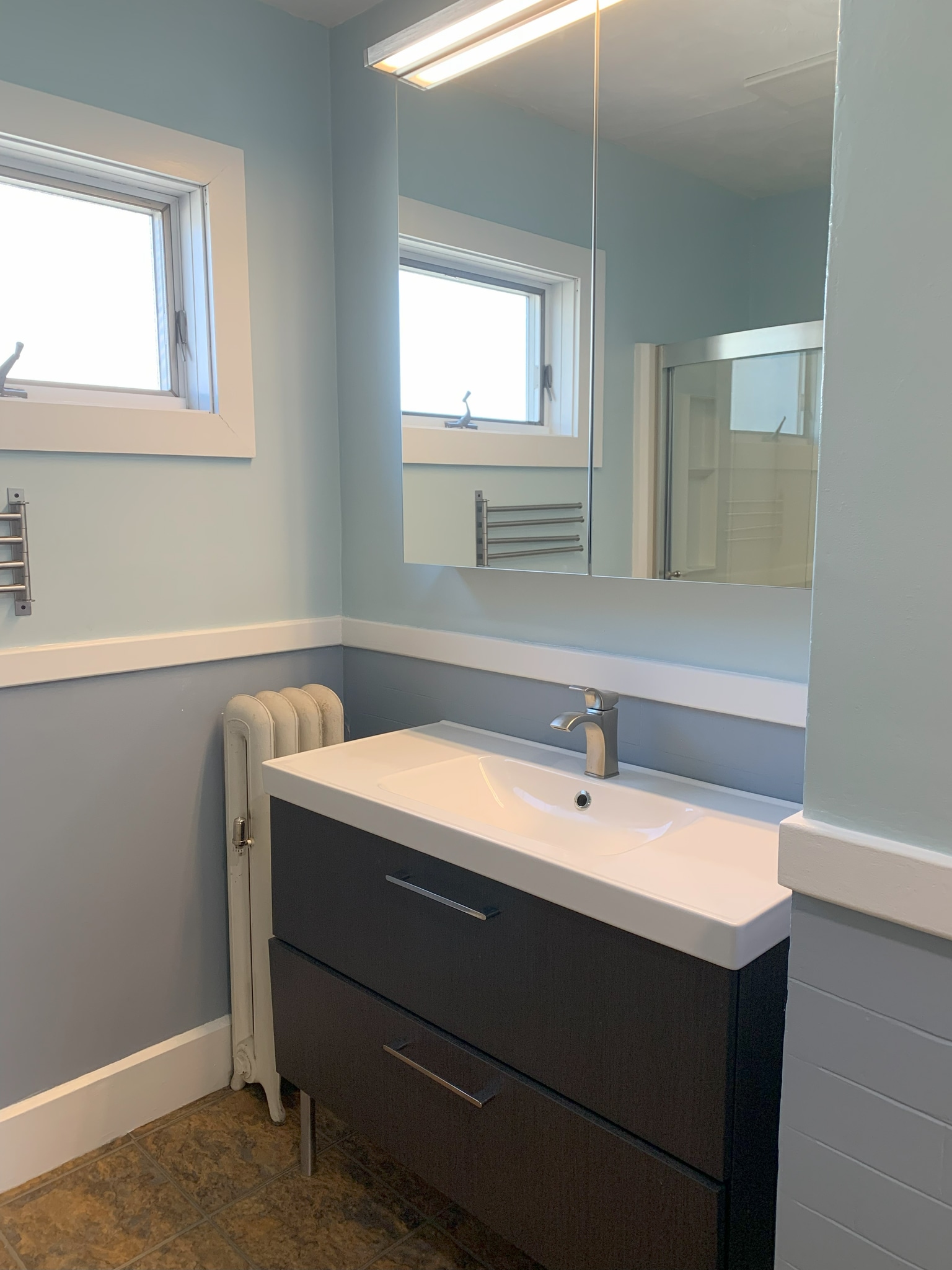 Bathroom - 14 Schley St