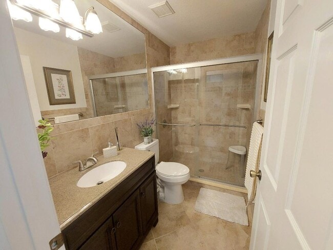 Building Photo - 1026 S Lake Mariam Dr