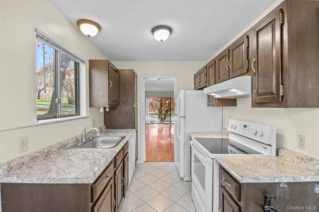 Building Photo - 49 A Heritage Hills