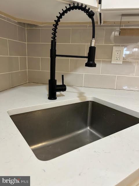 Building Photo - 1952 Mutter St