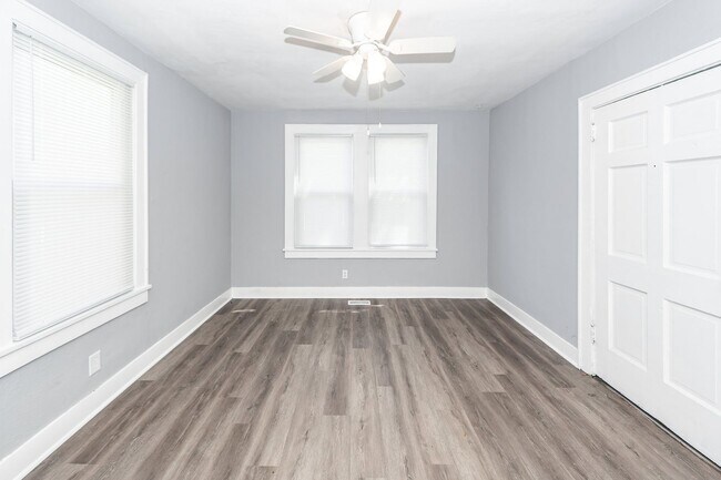 Building Photo - 3 Bedroom, 1 Bathroom Home in Dorchester Terrace - North Charleston