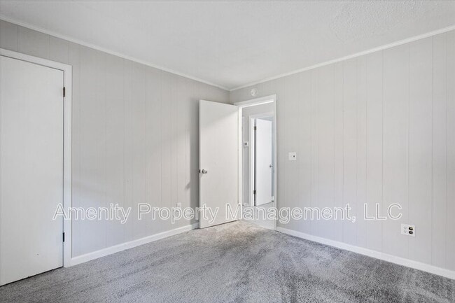 Building Photo - 7268 Stokes Dr