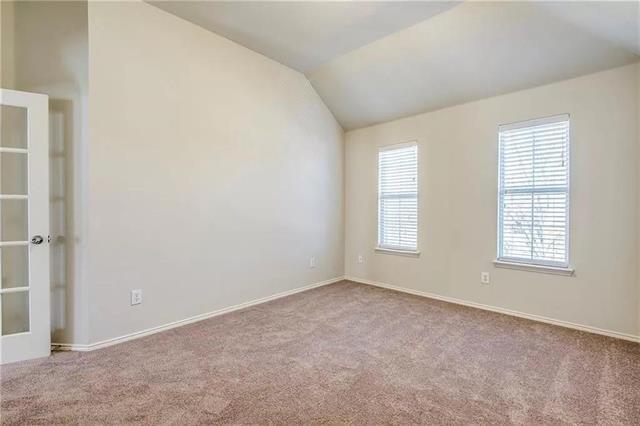Building Photo - 5529 Crimson Oaks Dr