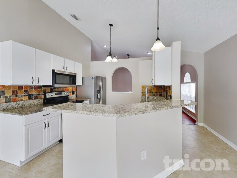 Building Photo - 30602 Birdhouse Dr