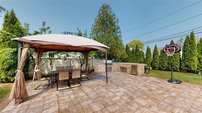 Building Photo - 121 Woodward Pkwy