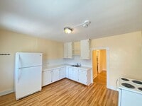 Building Photo - 26 High St