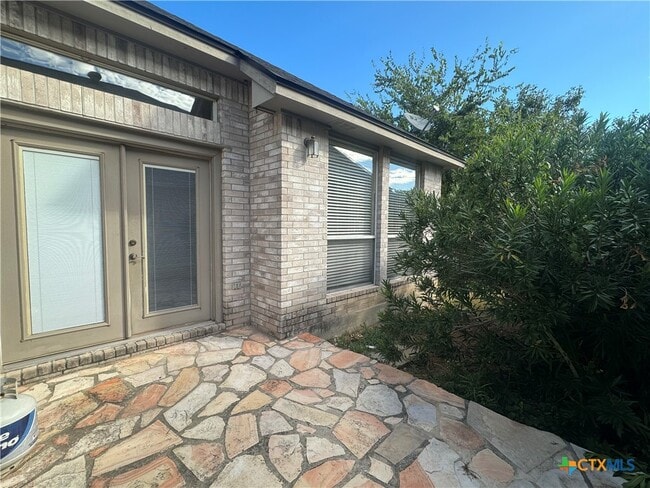 Building Photo - 2263 Kensington Way