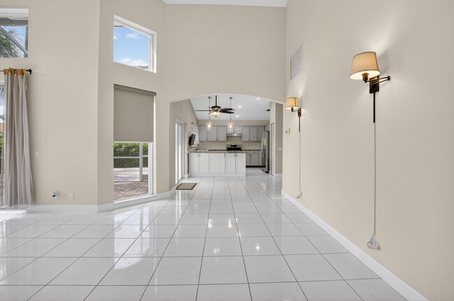 Building Photo - 9336 Water Course Way
