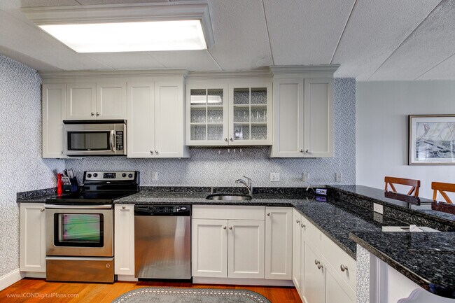 Building Photo - 1315 Capella S