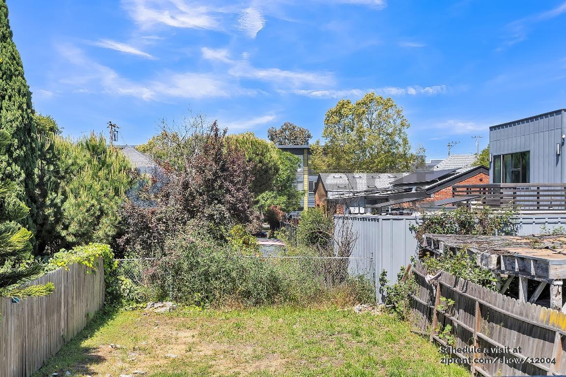 Building Photo - 3321 Adeline St