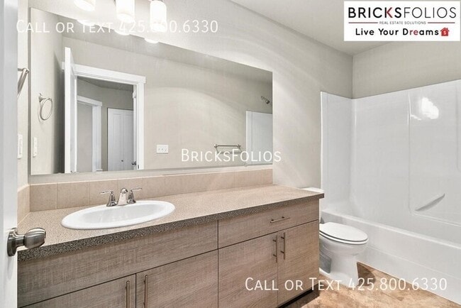 Building Photo - Beautiful Townhome For Rent in Olympia