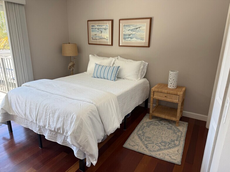 Building Photo - 3842 SW St Lucie Ln