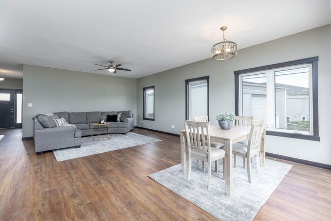Building Photo - Newly Built 4 bedroom 3 bathroom Twinhome ...