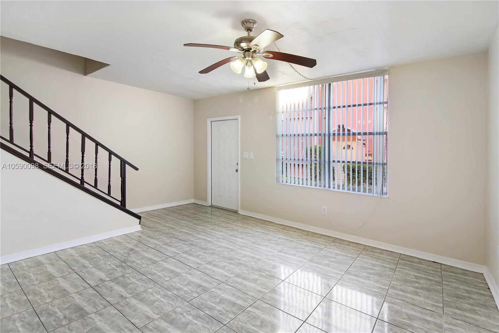 Building Photo - 270 NE 142nd St