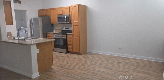Building Photo - 41410 Juniper St