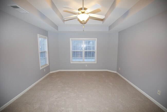 Building Photo - 7897 The Lakes Point