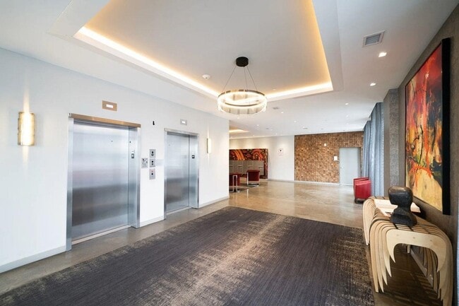 Building Photo - 16 Bennett St