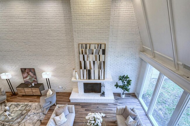 Building Photo - 5407 John Dreaper Dr
