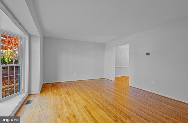 Building Photo - 8423 Hunt Valley Dr