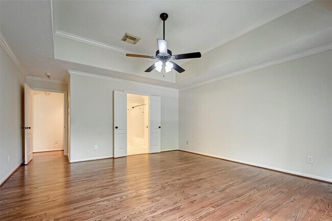 Building Photo - 2115 Foreland Dr