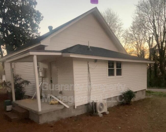 Building Photo - 410 W I St