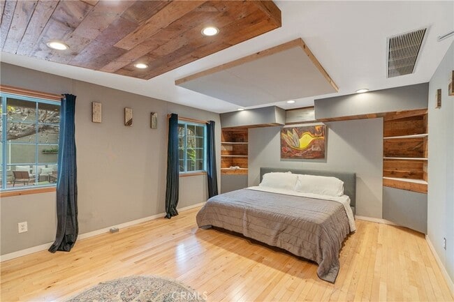 Building Photo - 3755 Tilden Ave