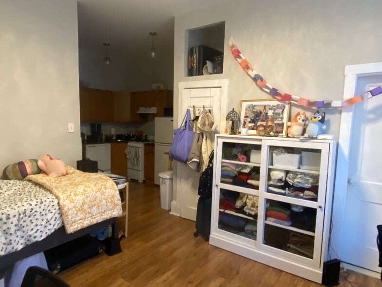 Building Photo - 38 Hemenway St