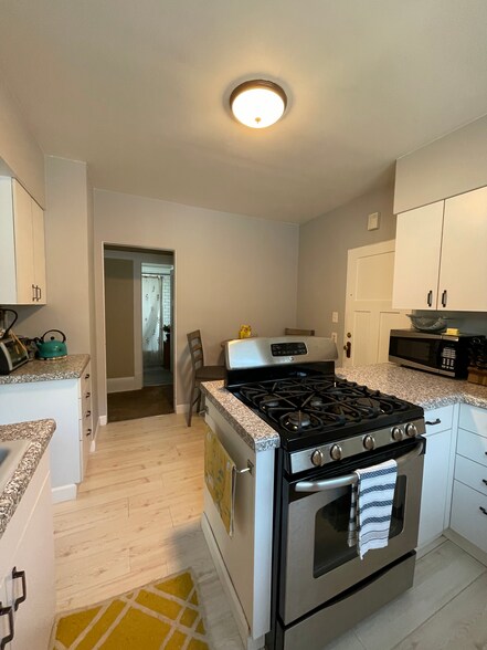 Kitchen - 1316 N 68th St