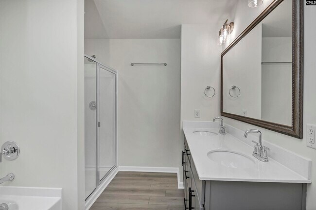 Building Photo - 522 Cooley Farm Ct