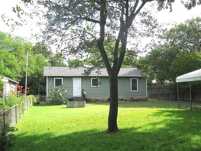 Building Photo - 1411 Ruth Ave