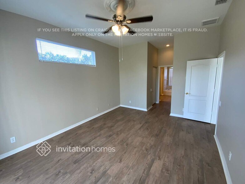 Building Photo - 1544 Daylily Dr