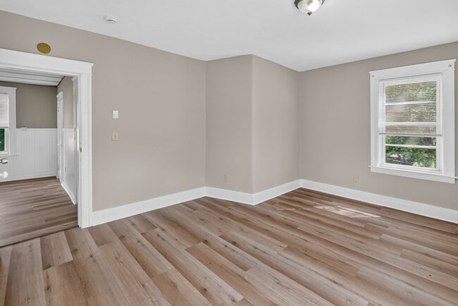 Building Photo - 1 Lapierre St