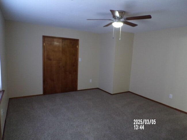 Building Photo - 4008 NW Ozmun Ave