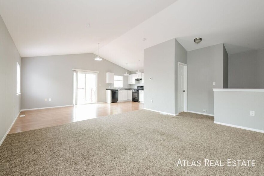 Building Photo - 14525 E 47th Dr