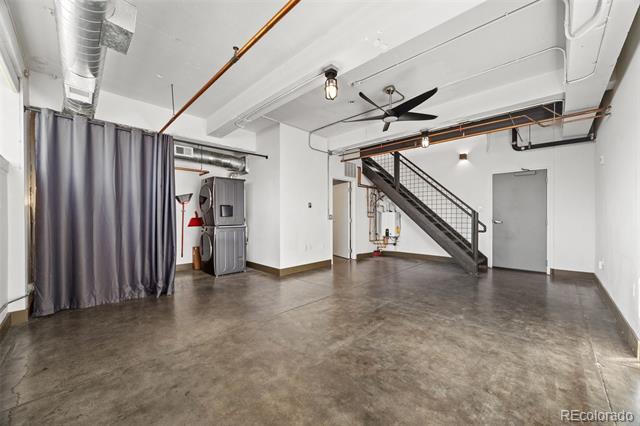 Building Photo - 1777 E 39th Ave