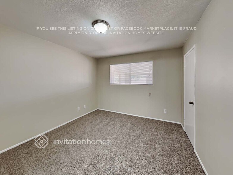 Building Photo - 1307 E Dunlap Ave