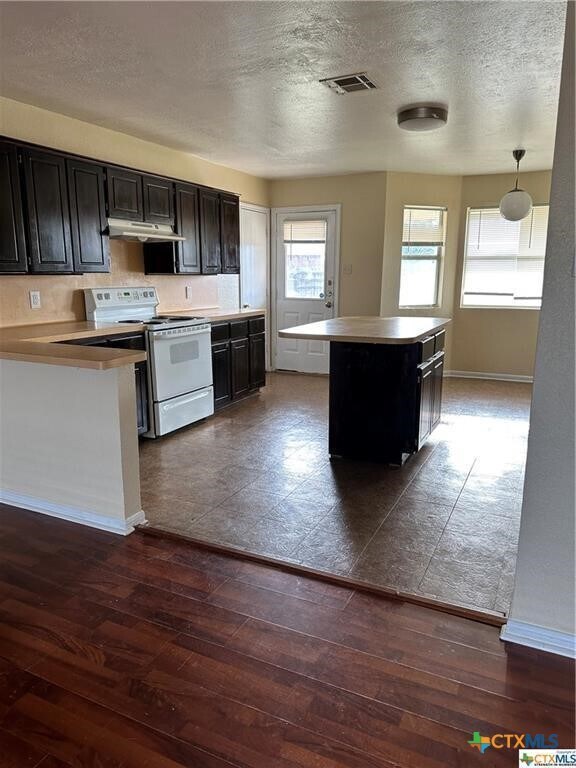 Building Photo - 4410 Mustang Dr