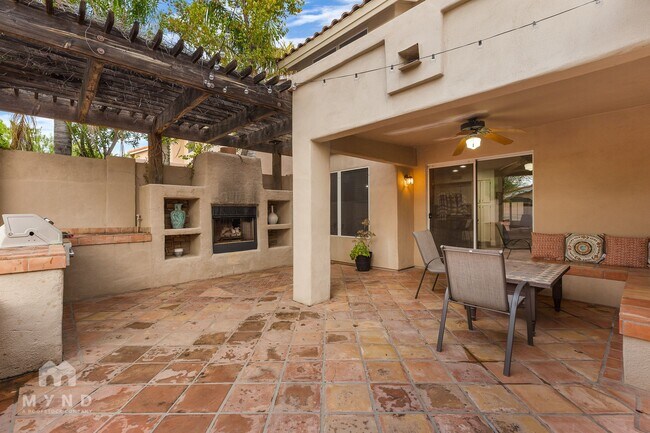 Building Photo - 3808 N Sawtooth Cir