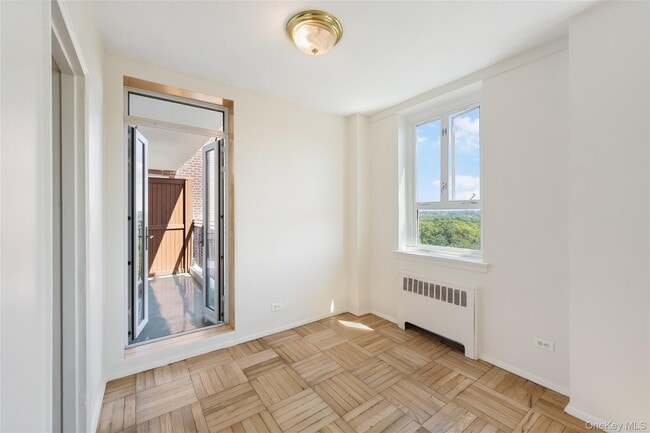 Building Photo - 5355 Henry Hudson Pkwy W