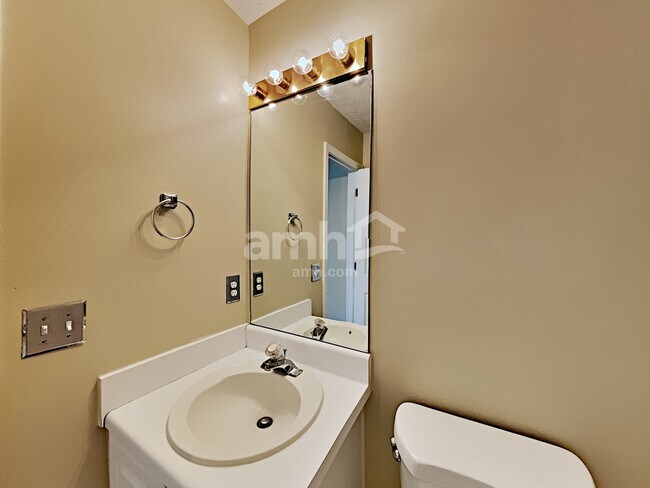 Building Photo - 3271 Avensong Village Cir