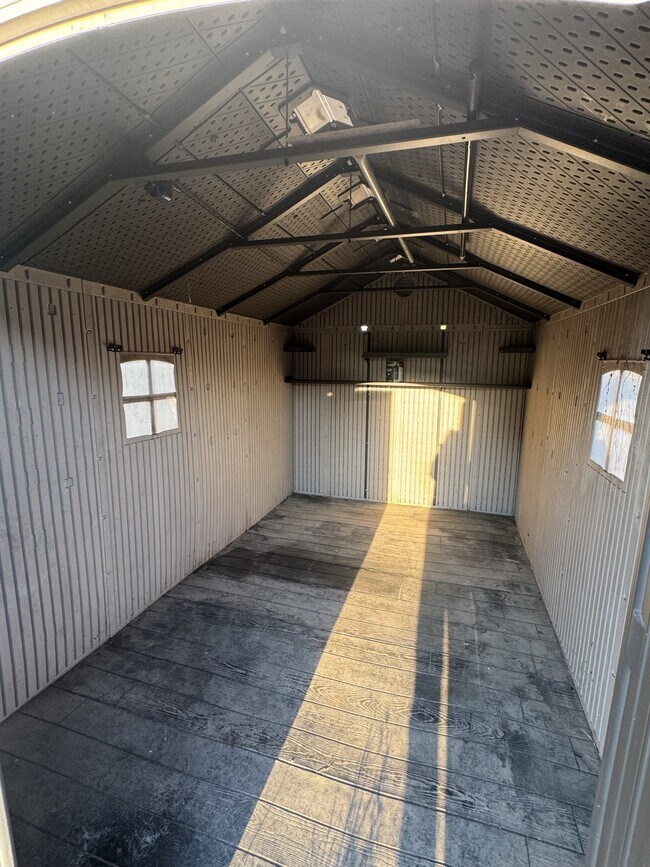 Building Photo - 1515 Mountain Laurel Dr