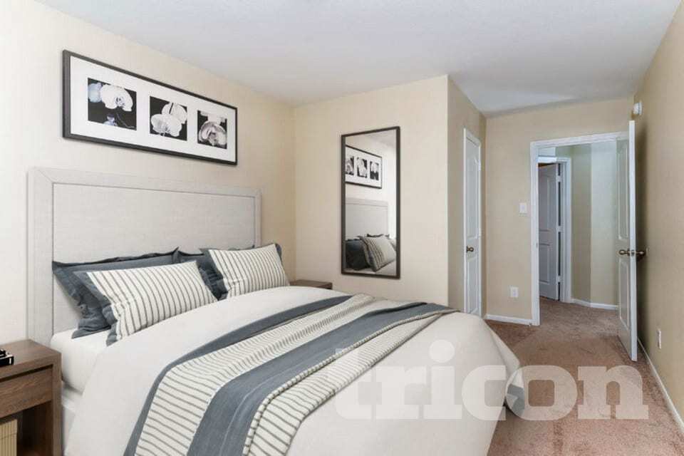 Building Photo - 328 Summer Horse Dr