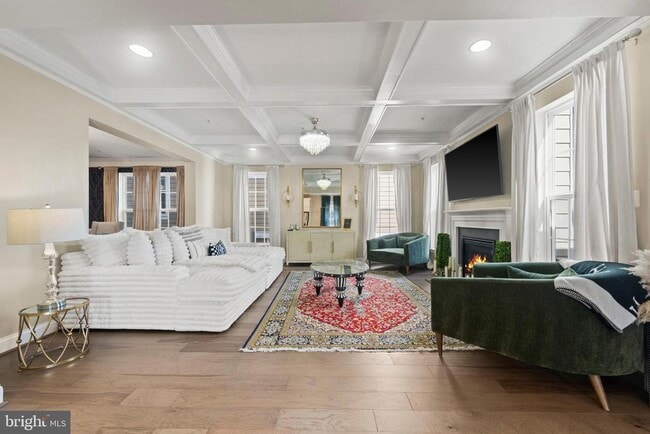 Building Photo - 607 Somerstown St