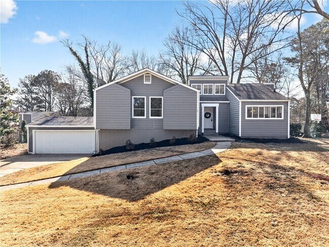 Building Photo - 4933 Dana Dr NE