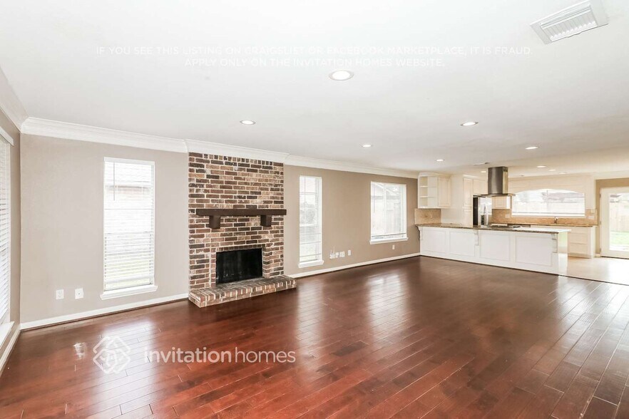 Building Photo - 22507 Red River Dr